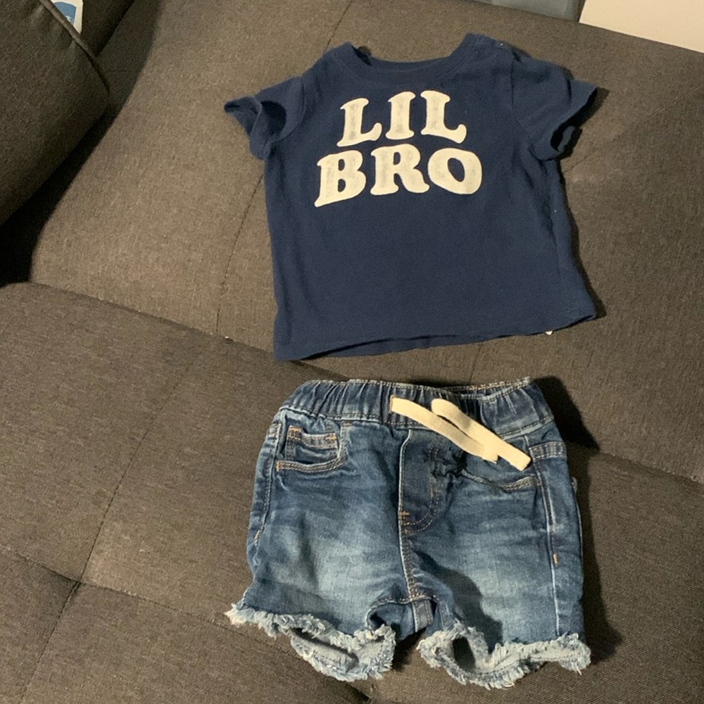 EUC 12-18m Old Navy Outfit